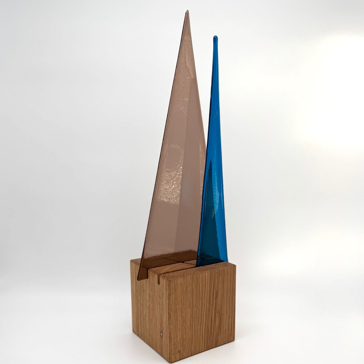 L911 Glasbaum-Duo taube + türkis auf Eiche - 38 cm hoch, 12,5 cm breit