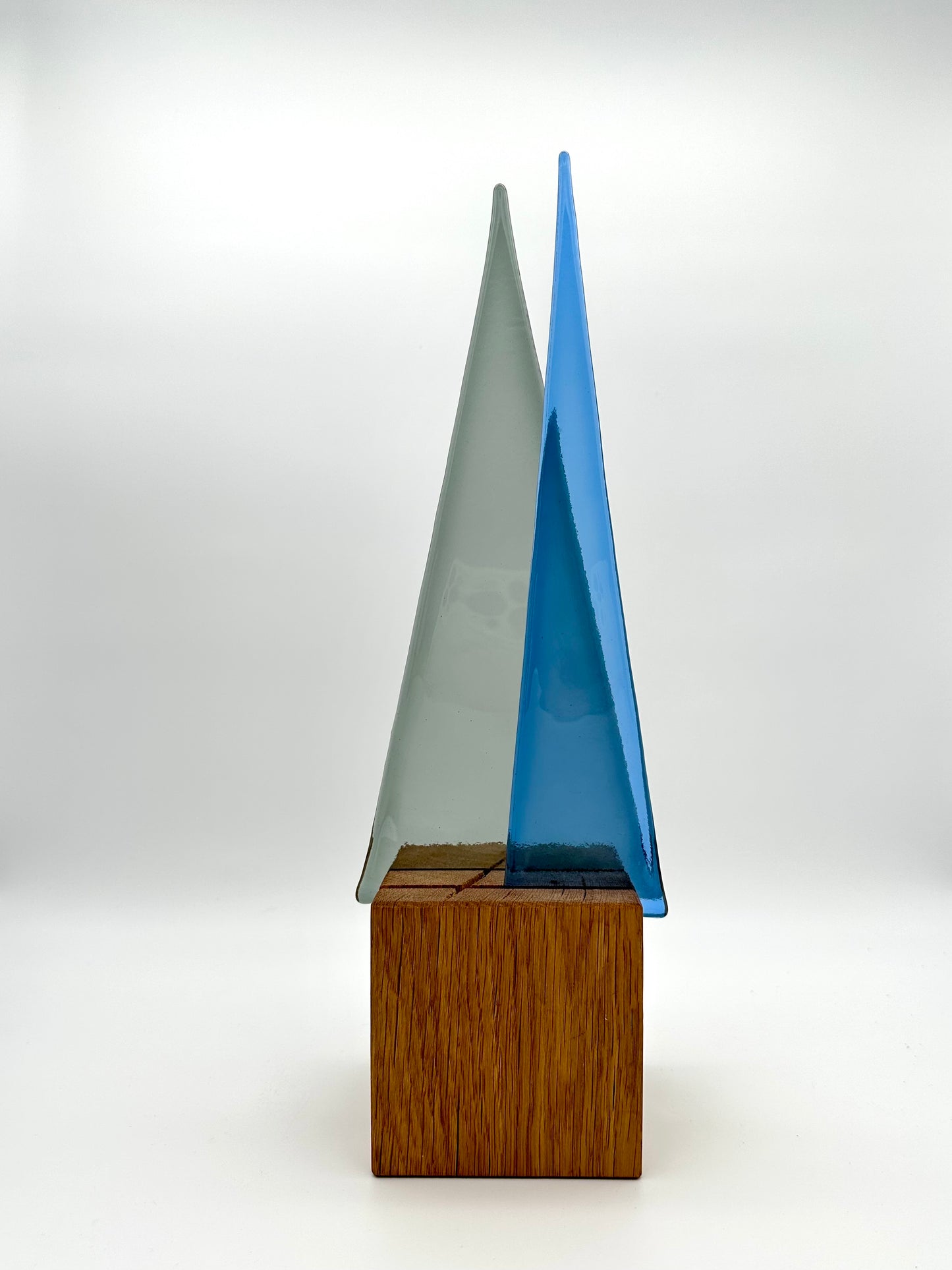 L961 Glasbaum-Duo grau + hellblau auf Eiche - 38 cm hoch, 12,5 cm breit