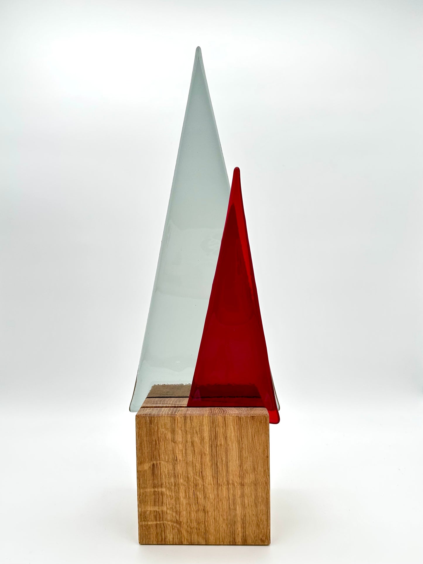 L981 Glasbaum-Duo grau + rot auf Eiche - 37,5 cm hoch, 13 cm breit