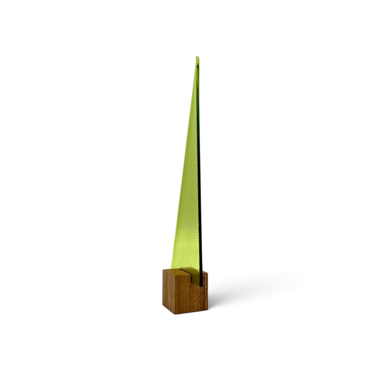 26-014 heller gelb-grüner Glasbaum auf Eichenholz - ca. 27-28,5 cm hoch
